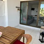 Pool , 150m To Beach, Seaview *