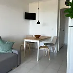 Appartement Pool , 150m To Beach, Seaview